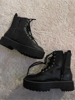 H&M Platform Boot